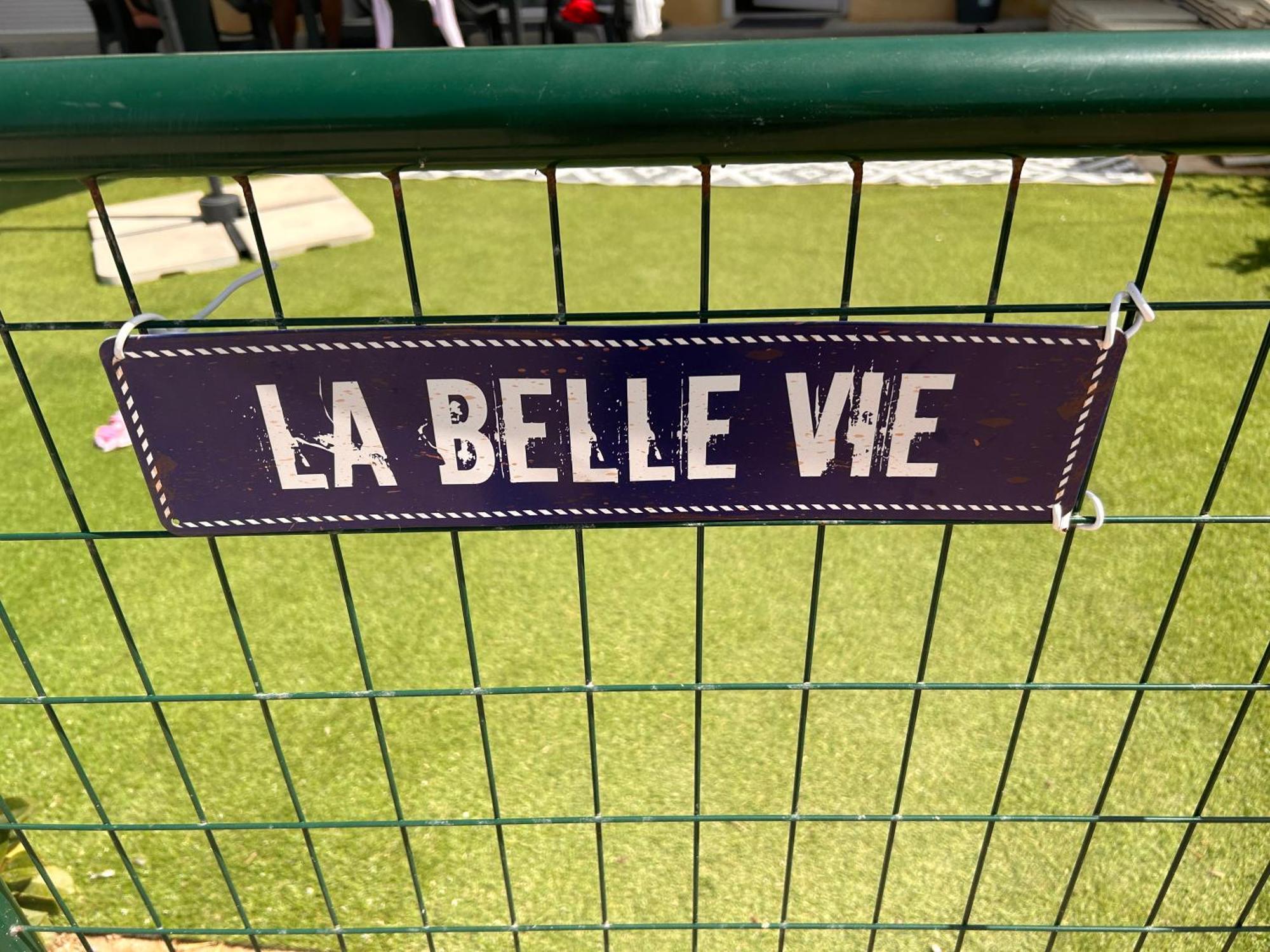 La Belle Vie F4 Bord De Plage Avec Jardin Calcatoggio  Exterior photo
